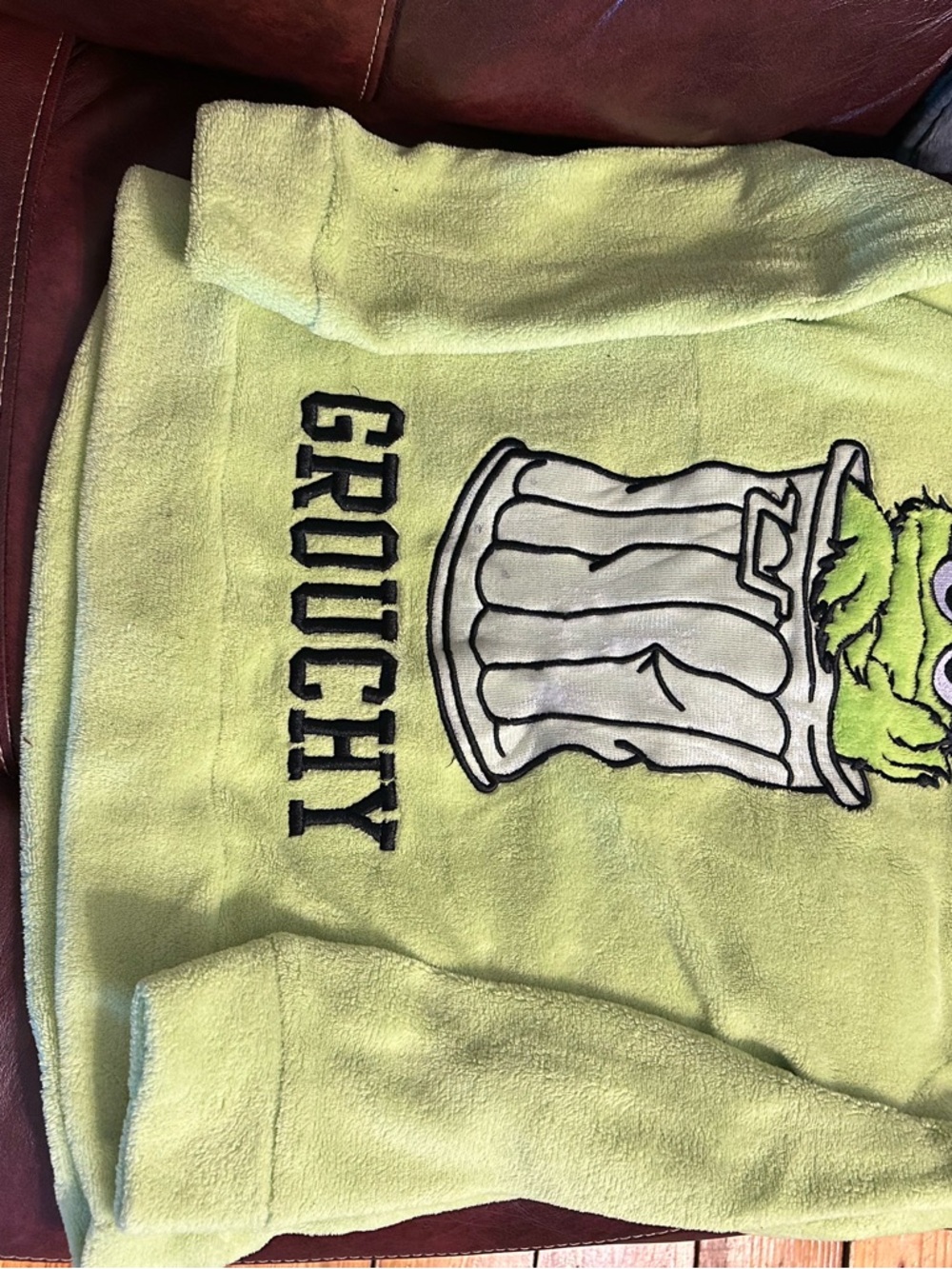 Sesame Street Green Grouchy Oscar the Grouch Pullover Hoodie